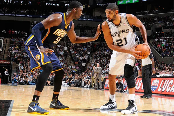 2025中乙官方最佳球员候选：彭啸、费尔南多领衔